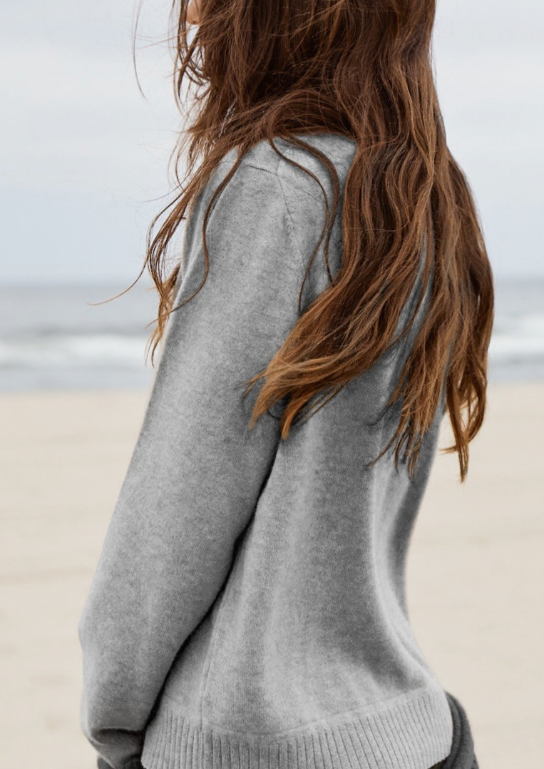 Julia Crew Neck, Medium Gray