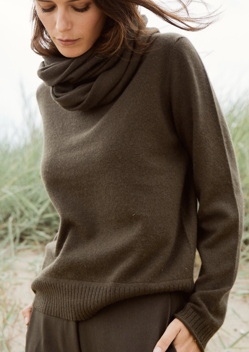 Julia Crew Neck, Olive