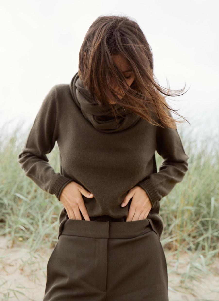 Julia Crew Neck, Olive