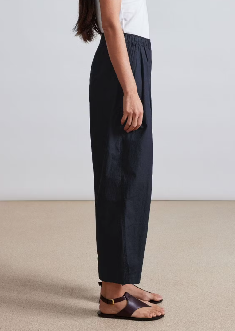 Spa Pleat Pant, Navy