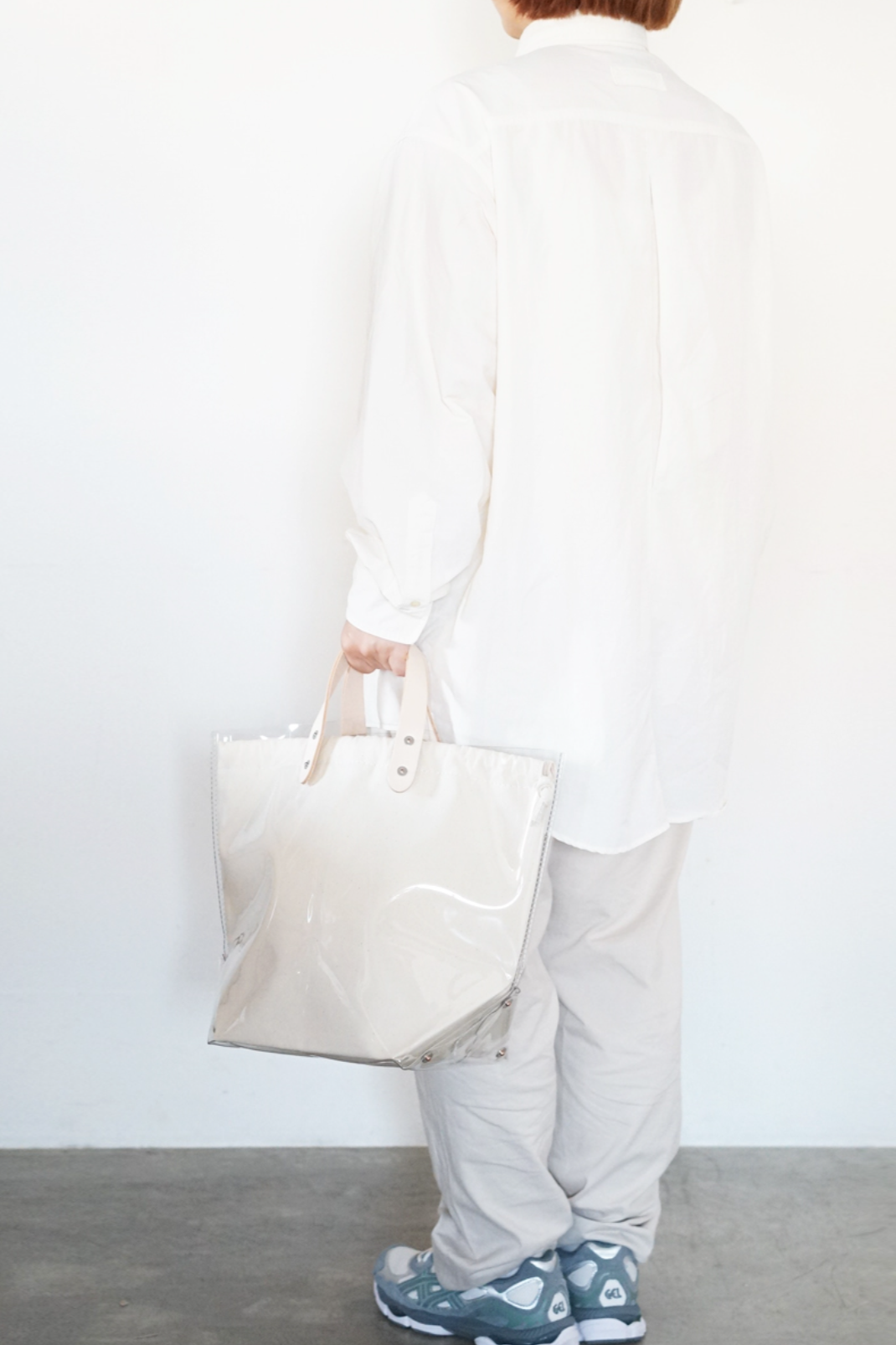 Delivery Tote Medium Clear