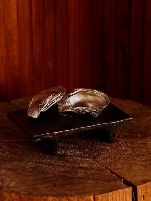 Oyster with Pearls Box, Silver