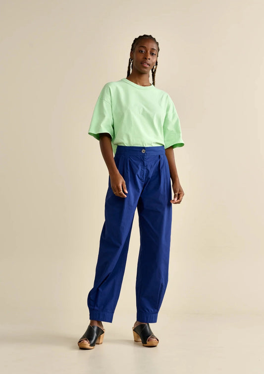 Verveine Pant, Worker