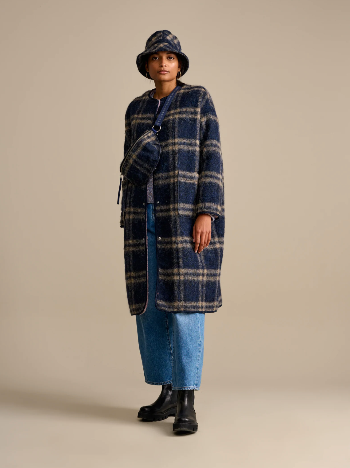 Lorca Coat, Check