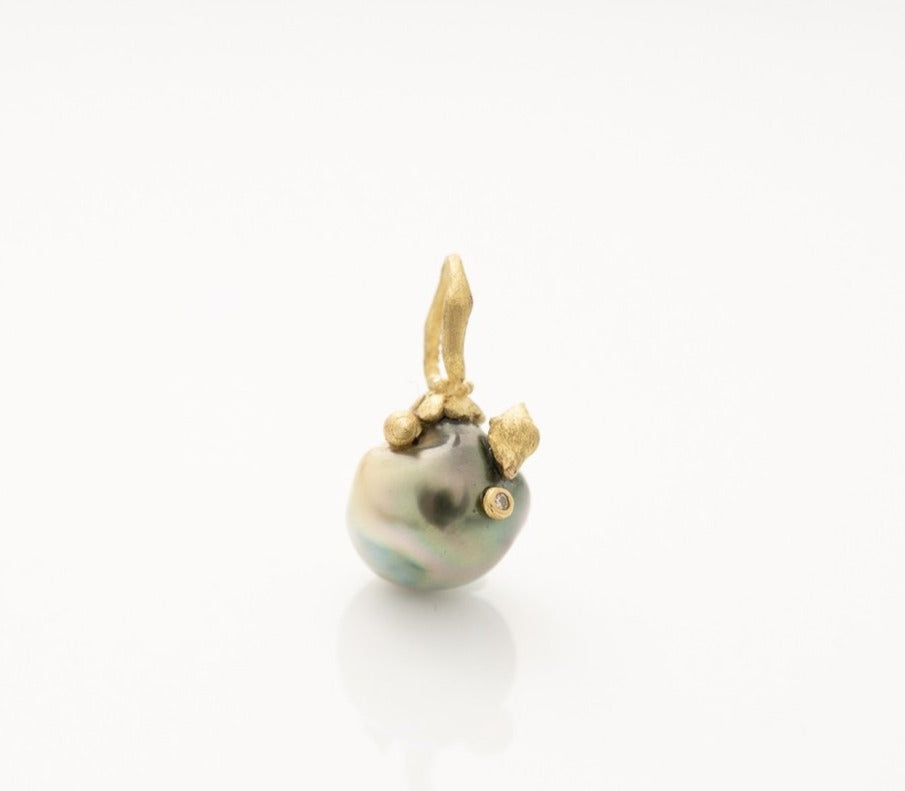 Tahitian Pearl and Snail Pendant 1